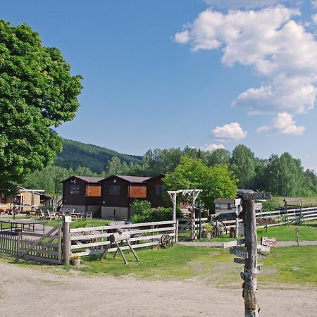 Ekshärad Sun Dance Ranch Bed & Breakfast エクステリア 写真
